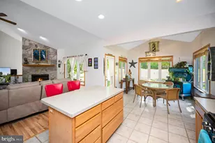 203 Limestone Ln, Locust Grove, VA 22508 - Photo 20
