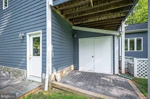 203 Limestone Ln, Locust Grove, VA 22508 - Photo 12