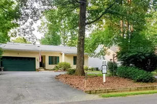 317 Fairway Dr, Locust Grove, VA 22508 - Photo 1