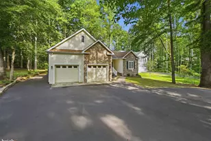 109 Butler Cir, Locust Grove, VA 22508 - Photo 2