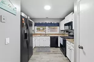1353 Lakeview Pkwy, Locust Grove, VA 22508 - Photo 18