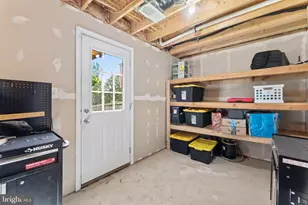 35164 Sara Ct, Locust Grove, VA 22508 - Photo 10