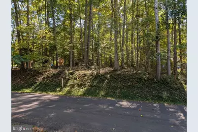 905 Eastover Parkway, Locust Grove, VA 22508 - Photo 2