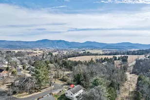 110 Highland Ct, Luray, VA 22835 - Photo 2