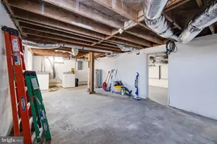 296 W Main St, Stanley, VA 22851 - Photo 32