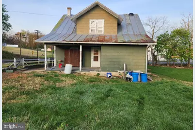 361 Trenton Avenue, Shenandoah, VA 22849 - Photo 2