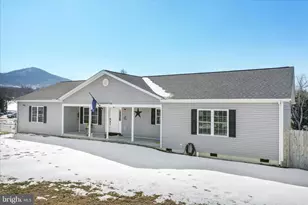 300 Park Rd, Stanley, VA 22851 - Photo 2