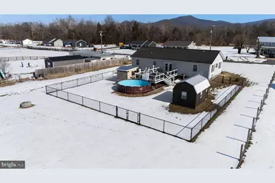 450 Creekside Drive, Luray, VA 22835 - Photo 2