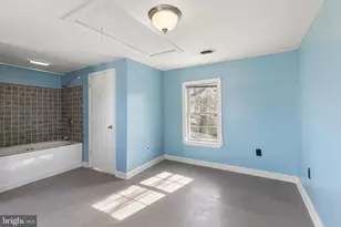 115 E Page St, Luray, VA 22835 - Photo 16