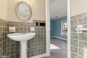 115 E Page St, Luray, VA 22835 - Photo 14