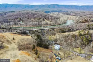 126 Overall Rd, Bentonville, VA 22610 - Photo 6