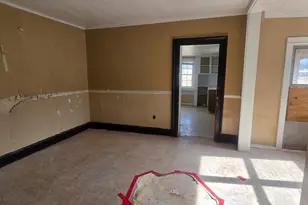 11 Bristol Ave, Luray, VA 22835 - Photo 8