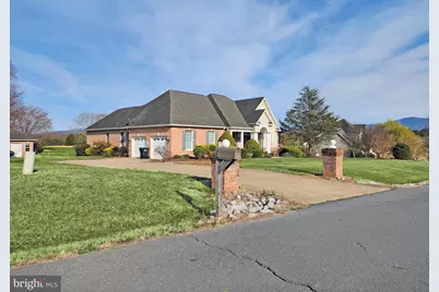 400 Beall Avenue, Luray, VA 22835 - Photo 2