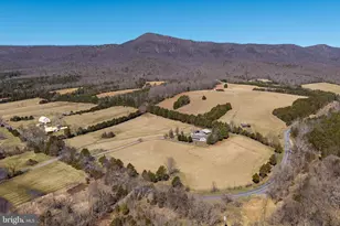 2301 S Page Valley Rd, Luray, VA 22835 - Photo 8