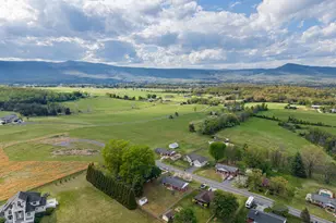 25 Woodland Park Dr, Luray, VA 22835 - Photo 74