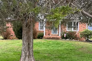 2 Massanutten Pl, Luray, VA 22835 - Photo 2