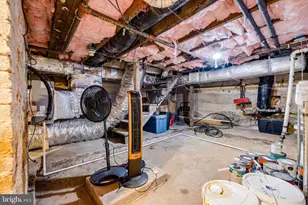 138 E Main St, Luray, VA 22835 - Photo 92