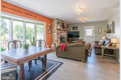 113 W Main Street, Stanley, VA 22851 - Photo 18