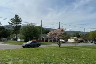 206 2nd St, Shenandoah, VA 22849 - Photo 34
