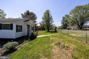 411 4th St, Luray, VA 22835 - Photo 32