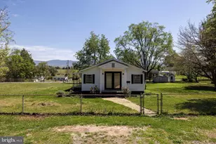 411 4th St, Luray, VA 22835 - Photo 26