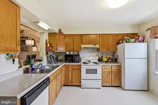 117 Warren Ave, Shenandoah, VA 22849 - Photo 4
