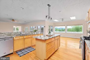 1050 Almond Dr, Luray, VA 22835 - Photo 6