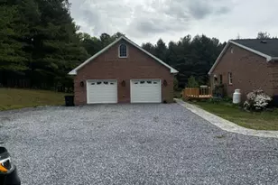 90 Jeep Ln, Elkton, VA 22827 - Photo 2