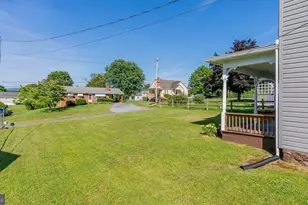 33 N Marye Ln, Luray, VA 22835 - Photo 4