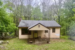 536 Circle Dr, Stanley, VA 22851 - Photo 2