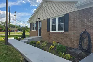 310 W Main St, Stanley, VA 22851 - Photo 4