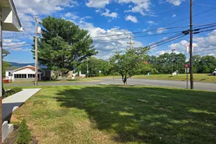 310 W Main St, Stanley, VA 22851 - Photo 10