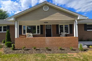 310 W Main St, Stanley, VA 22851 - Photo 6