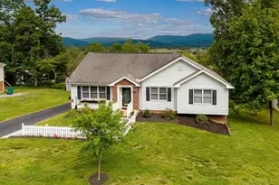 157 Heritage Dr, Luray, VA 22835 - Photo 1