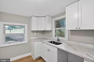 586 Eldon Yates Dr, Stanley, VA 22851 - Photo 4