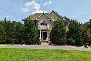644 Beall Ave, Luray, VA 22835 - Photo 1