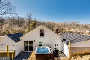 393 Crooked Run Rd, Shenandoah, VA 22849 - Photo 1