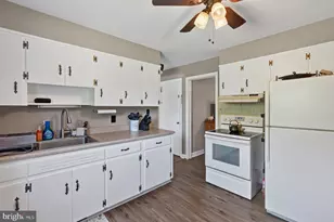 205 Shenandoah Ave, Shenandoah, VA 22849 - Photo 12
