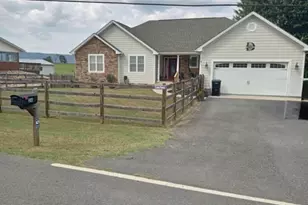 26 Woodland Park Dr, Luray, VA 22835 - Photo 1