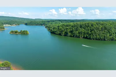 1765 Heron Pointe Lodge, Gretna, VA 24557 - Photo 12