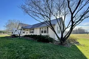 2092 Rocksprings Rd, Ringgold, VA 24586 - Photo 2