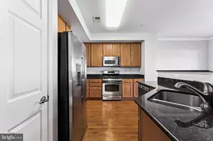 6821 Hampton Bay Ln, Gainesville, VA 20155 - Photo 12