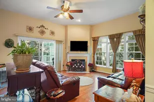 15508 Kelley Farm Ct, Woodbridge, VA 22193 - Photo 8