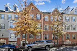 2488 Eastbourne Dr, Woodbridge, VA 22191 - Photo 2