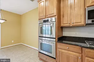 2488 Eastbourne Dr, Woodbridge, VA 22191 - Photo 10