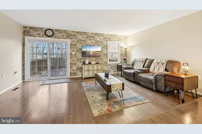 3877 Ogilvie Court, Woodbridge, VA 22192 - Photo 8