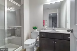 18245 Summit Pointe Dr, Triangle, VA 22172 - Photo 40