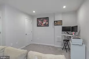 18245 Summit Pointe Dr, Triangle, VA 22172 - Photo 38