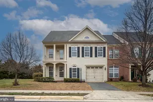12314 Tanalian Falls Ln, Bristow, VA 20136 - Photo 4