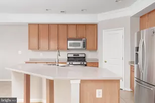 12314 Tanalian Falls Ln, Bristow, VA 20136 - Photo 22